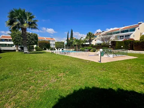 2 BEDROOM SEAFRONT APARTMENT IN AGIOS TYCHONAS - 8