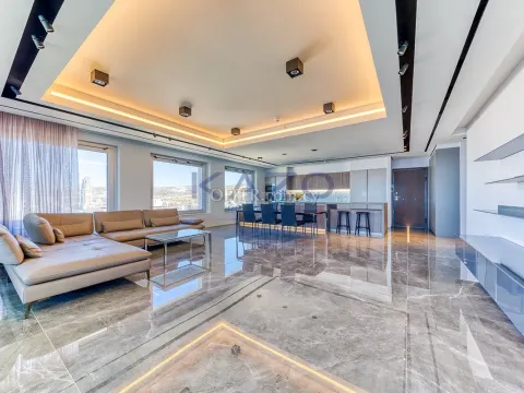 3-Bed Seafront Apartment in Pyrgos Tourist Area - 9