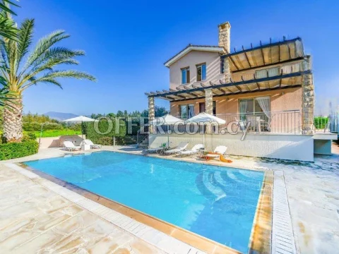 SANDY BEACH VILLA – 5 BEDROOM DIRECT PRIVATE BEACH ACCESS, GATED COMPLEX IN POLIS - 6