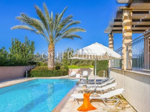 SANDY BEACH VILLA – 5 BEDROOM DIRECT PRIVATE BEACH ACCESS, GATED COMPLEX IN POLIS - 5