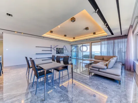 3-Bed Seafront Apartment in Pyrgos Tourist Area - 7