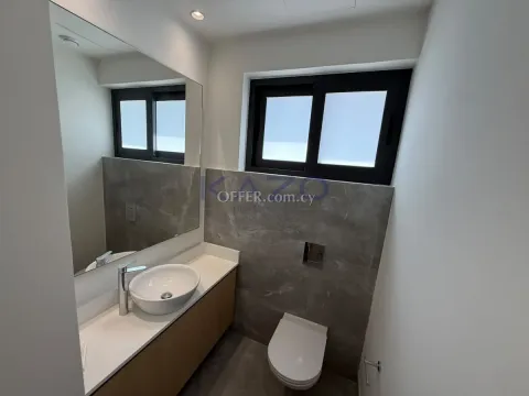 3-Bed Panoramic View Penthouse in Neapolis - 6