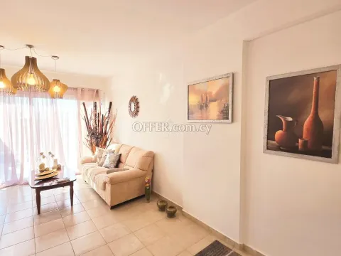 2 BEDROOM SEAFRONT APARTMENT IN AGIOS TYCHONAS - 4
