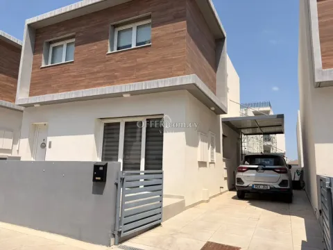 THREE BEDROOM DETACHED VILLA IN YPSONAS, LIMASSOL - Main Photo