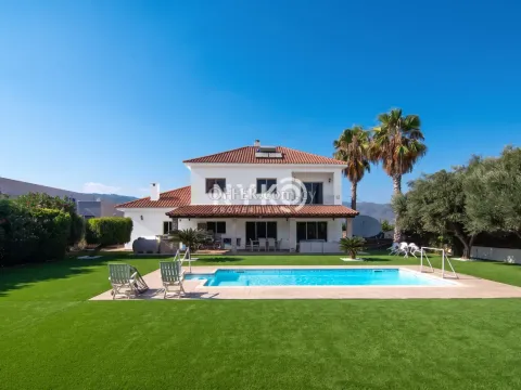 4 bedroom detached house unfurnished
