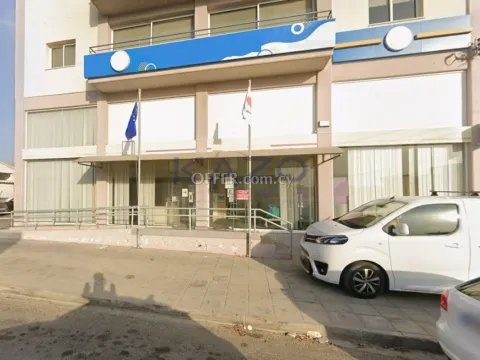 300 m² Ground Floor Office in Ypsonas - Main Photo