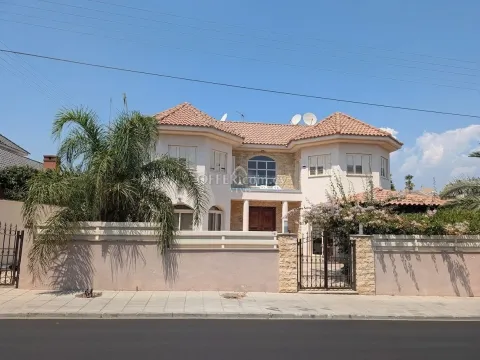 BEAUTIFUL FOUR BEDROOM DETACHED VILLA IN EKALI LIMASSOL - Main Photo