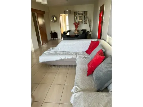 Three bedroom apartment in Acropoli near Acropolis park - Main Photo