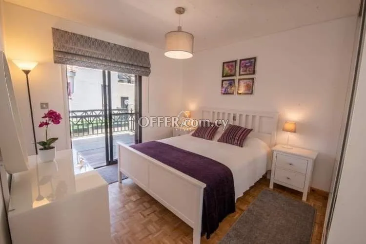 LOVELY TWO BEDROOM SEMI DETACHED HOUSE OR RENT LOCATED ON THE FIRST LINE - 4