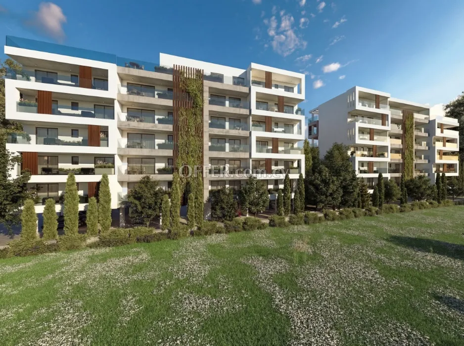 3 Bedroom Property for Sale in Central Paphos Close to Amenities - 2