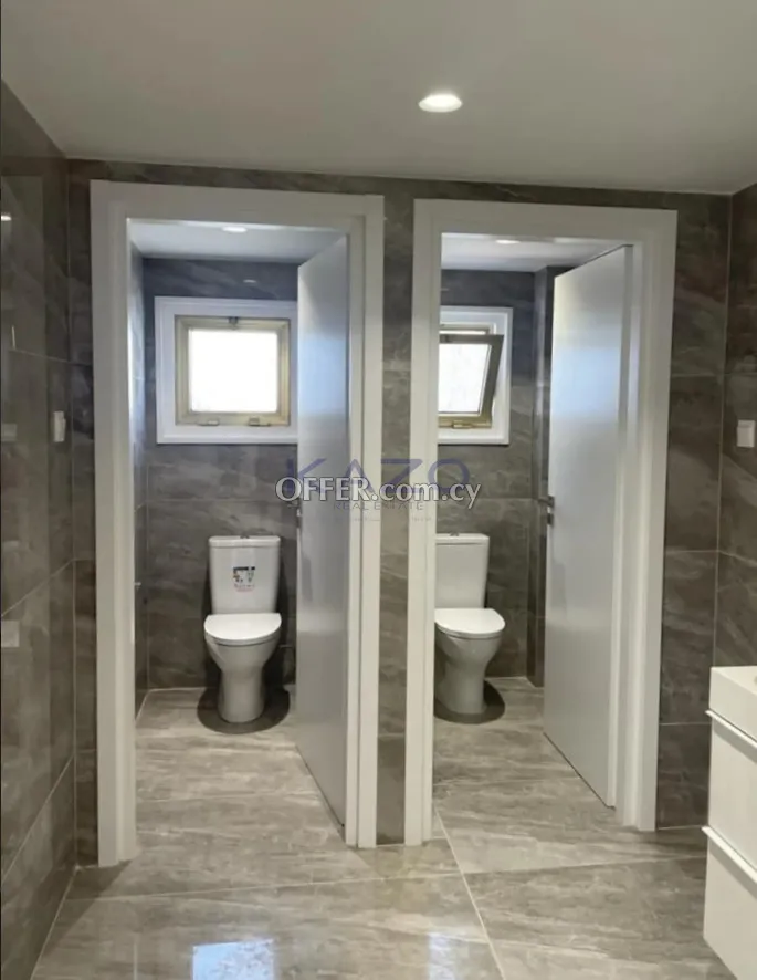 Modern Office in Neapolis, 250 m² - 2
