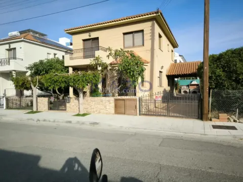 4-Bed Detached House in Zakaki - Main Photo