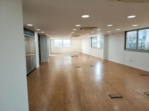 Modern 300sq.m office space for rent in Linopetra - 1