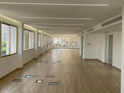 Modern Office in Neapolis, 250 m² - Main Photo