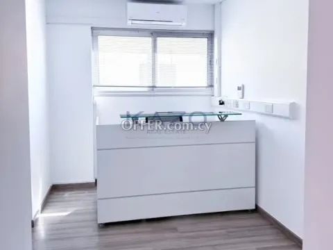 150 sqm Office in Agia Zoni, City Center - Main Photo