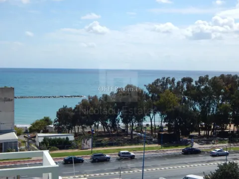 Three Bedroom Penthouse with sea view in Agios Tychonas - Main Photo