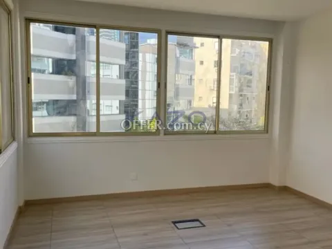 Modern Office in Neapolis, 250 m² - 7