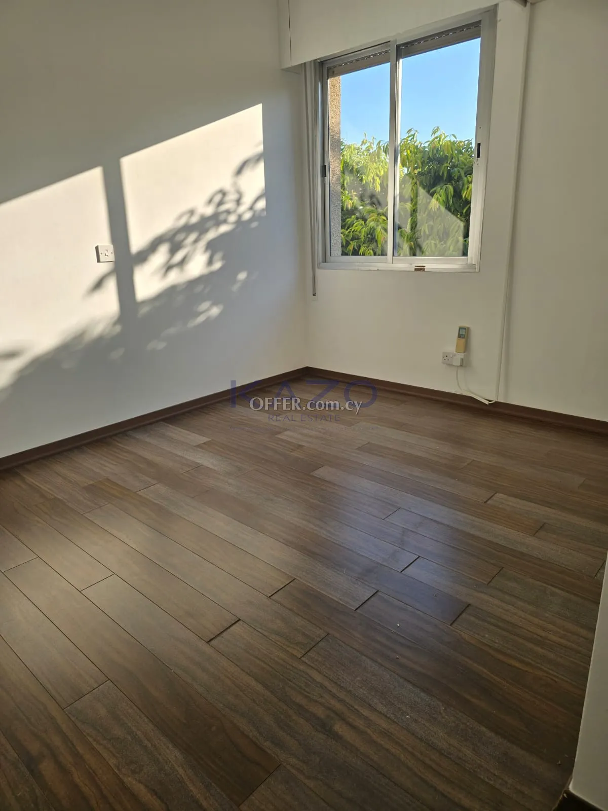 Spacious Key-Ready Office in Katholiki City Center - 5