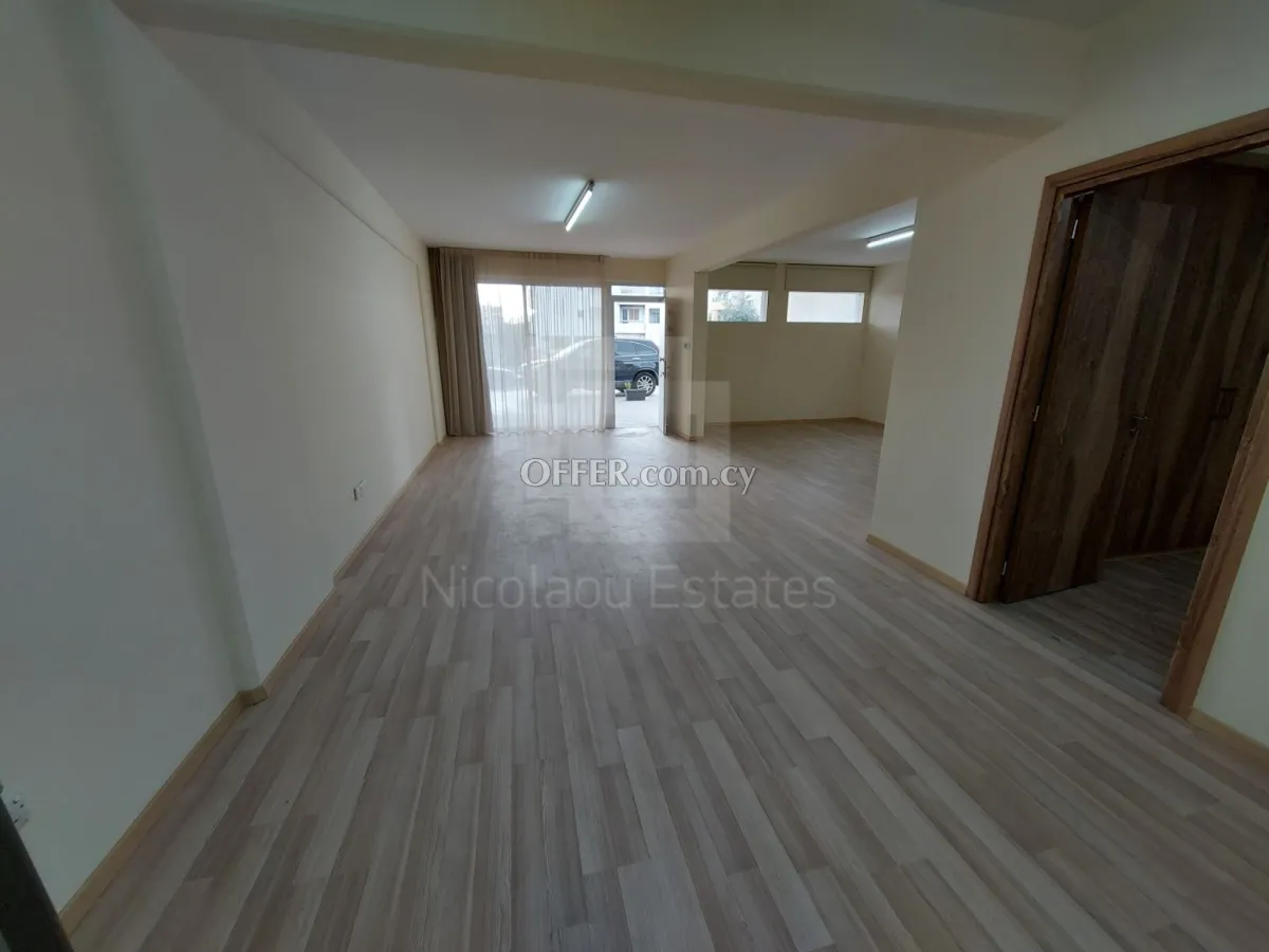 Ground floor office in Petrou Pavlou area - 2
