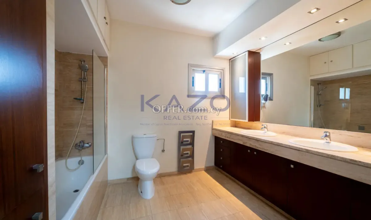 Spacious 3-Bed Plus Maid's Room Apartment in Germasoyeia Tourist Area - 2