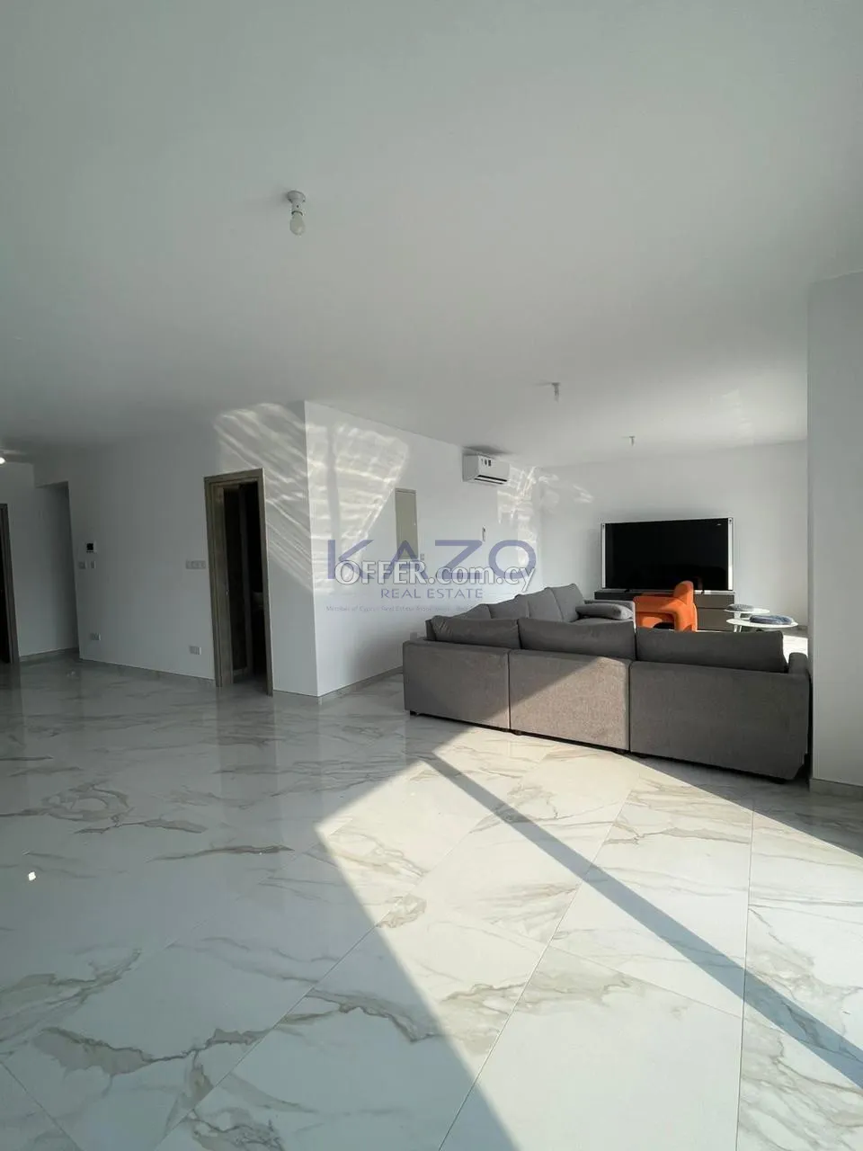 Modern 5-Bed Villa with Pool in Germasoyeia Green Area - 4