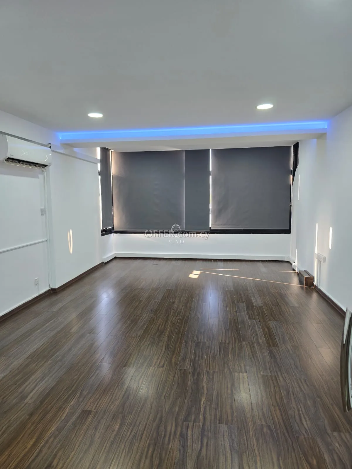 SPACIOUS OFFICE FOR RENT LOCATED IN KATHOLIKI CITY CENTER AREA - 2