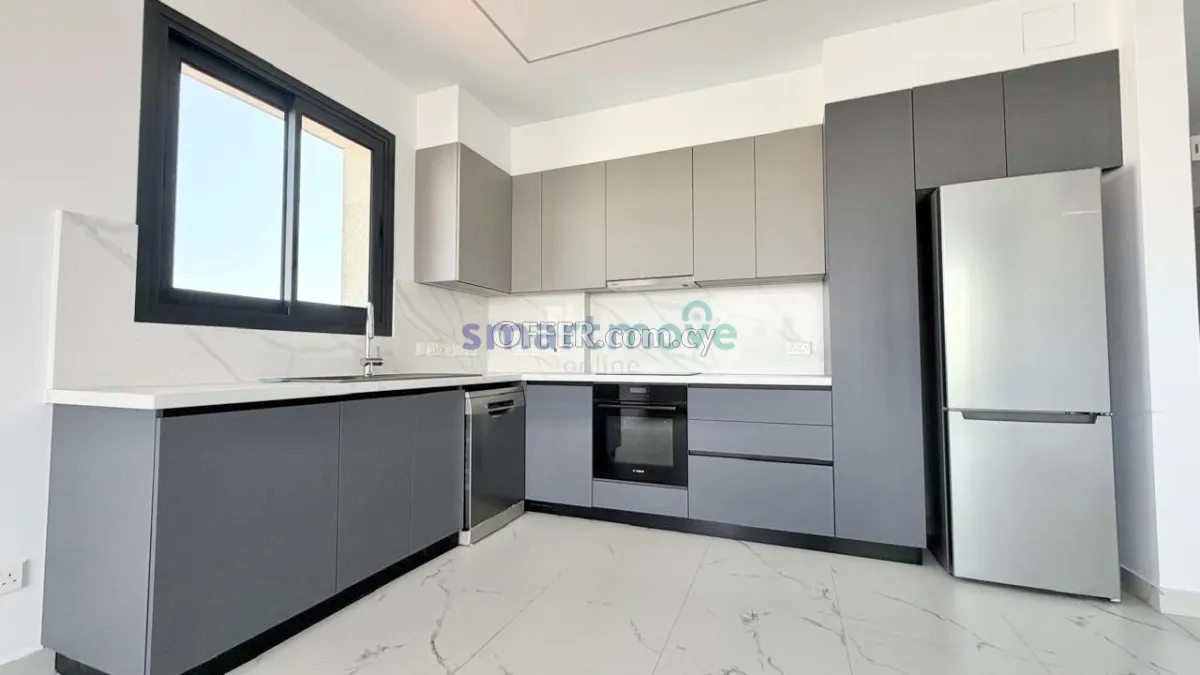 3 Bedroom Modern Penthouse For Rent Agios Sylas Limassol - 2
