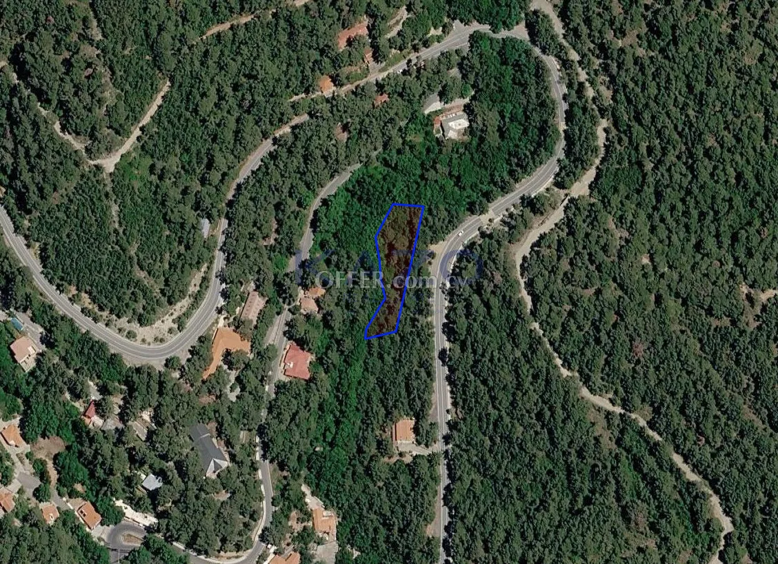 Spacious Residential Field in Platres (Right of Way) - 1