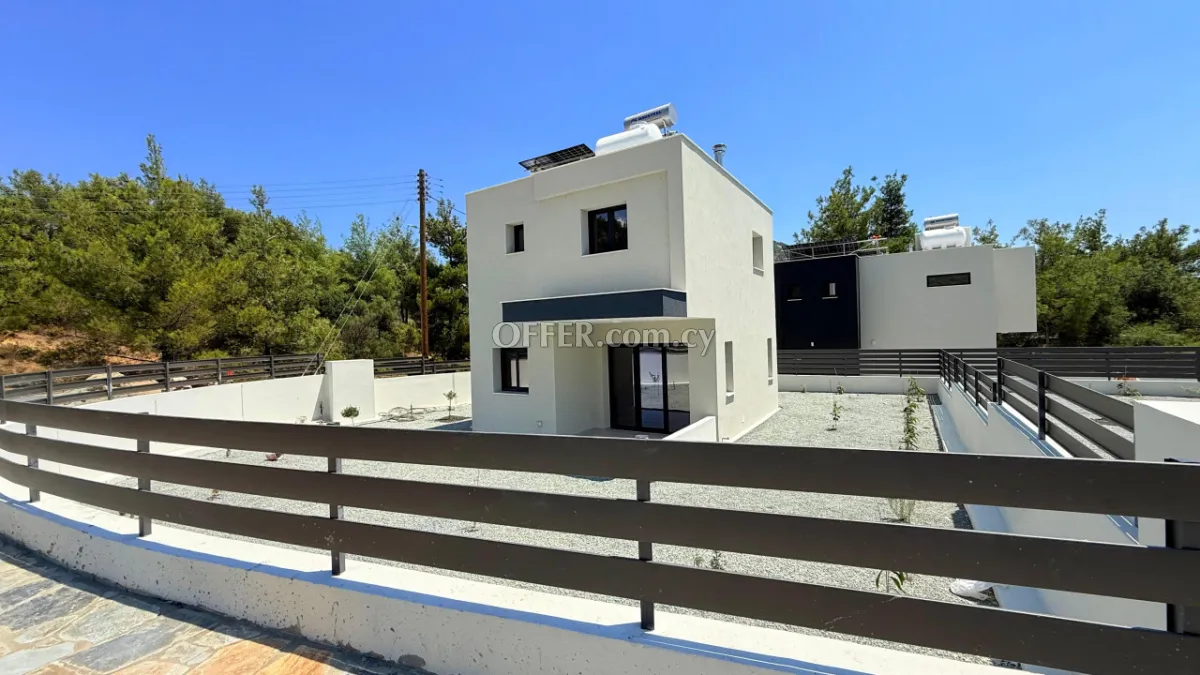 House (Detached) in Trimiklini, Limassol for Sale - 1