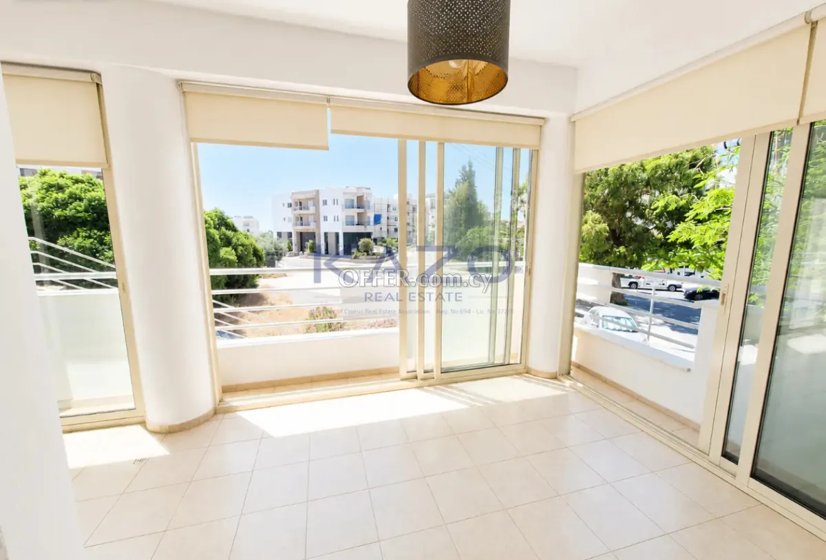 Spacious 3-Bedroom Apartment in Agios Athanasios - 12