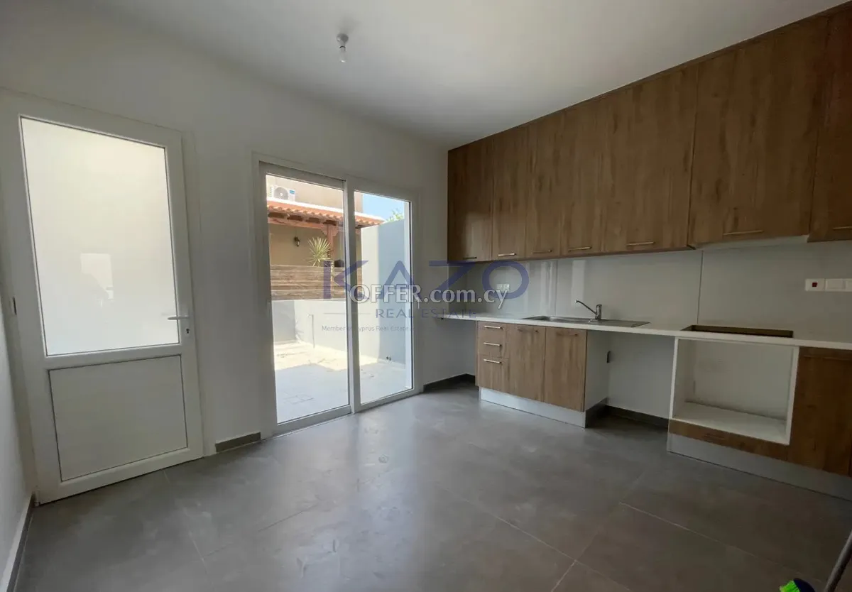 Modern Semi-Detached 3 Bedroom House in Ypsonas - 12