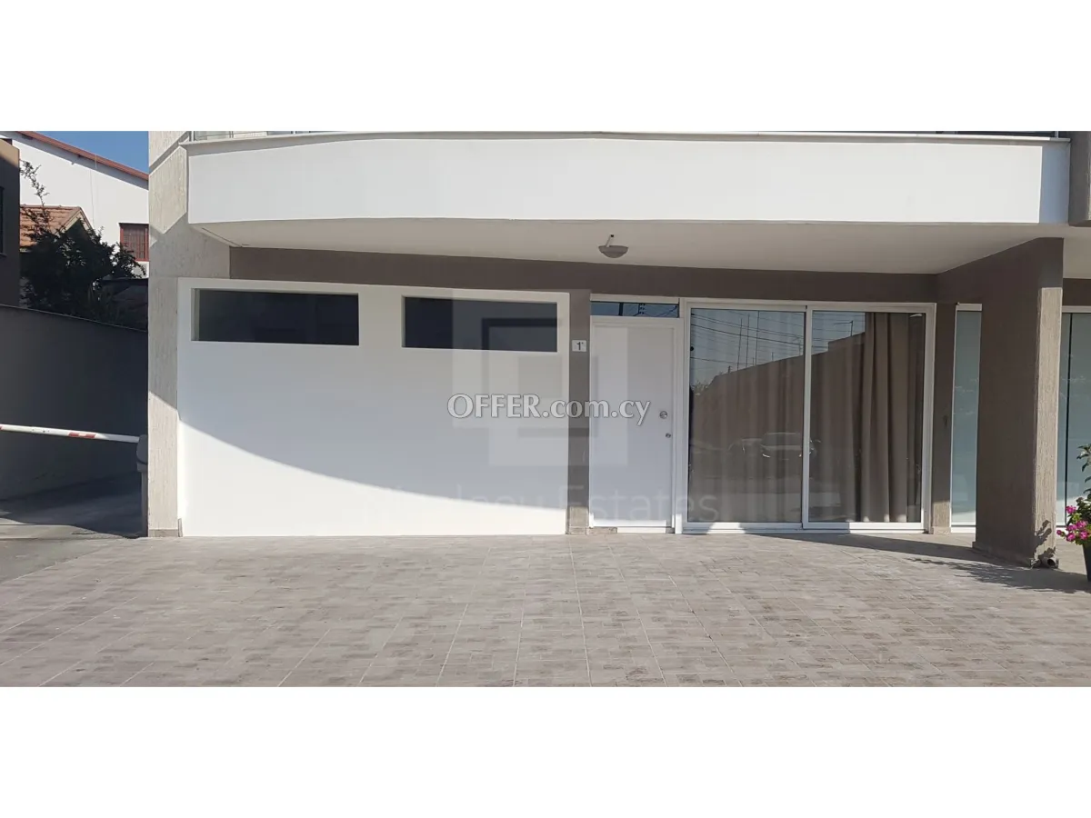 Ground floor office in Petrou Pavlou area - 8