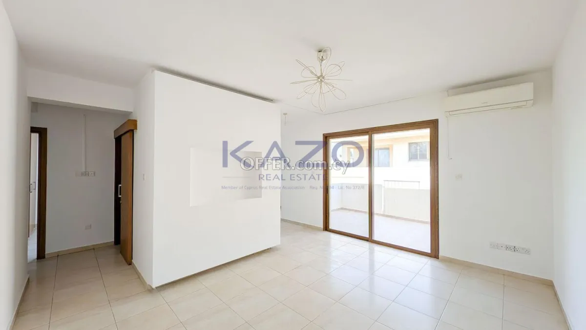 Two-Bedroom Apartment in Kato Polemidia, Limassol - 10