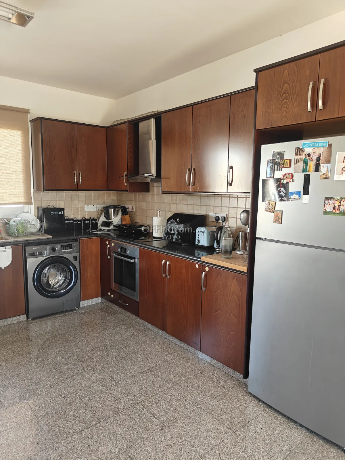 SPACIOUS 3- BEDROOM UPPER LEVEL DUBLEX MAISONETTE IN AGIOS SPYRIDONAS = LIMASSOL - 8