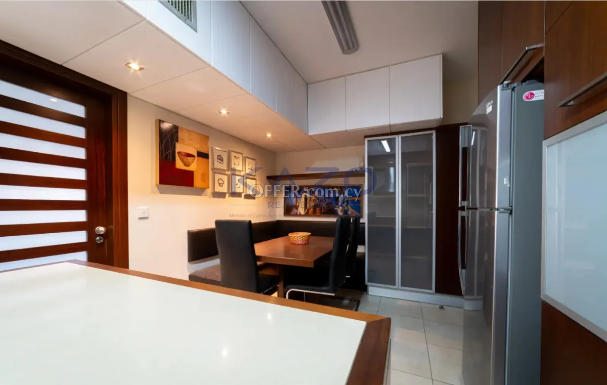 Spacious 3-Bed Plus Maid's Room Apartment in Germasoyeia Tourist Area - 7