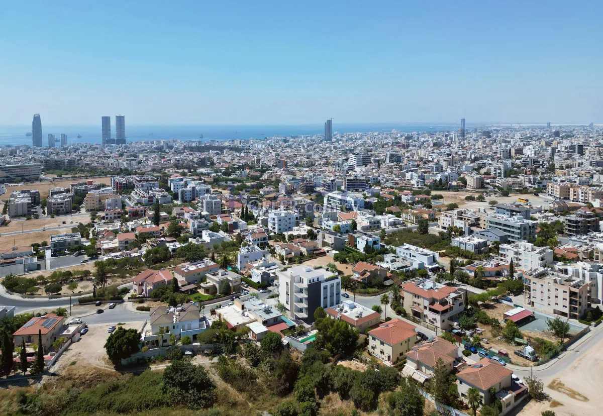 Modern 2 Bedroom Apartment in Quiet Agios Athanasios - 2