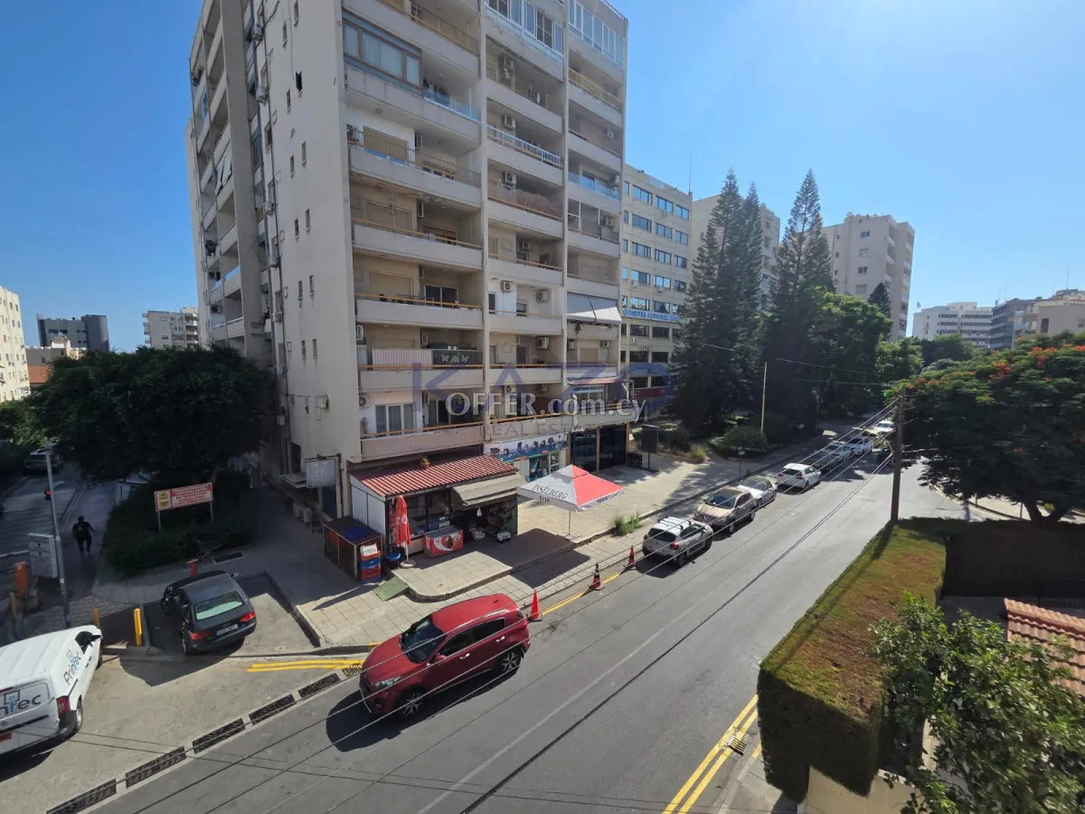 Charming Two Bed Apartment in Neapolis - 6