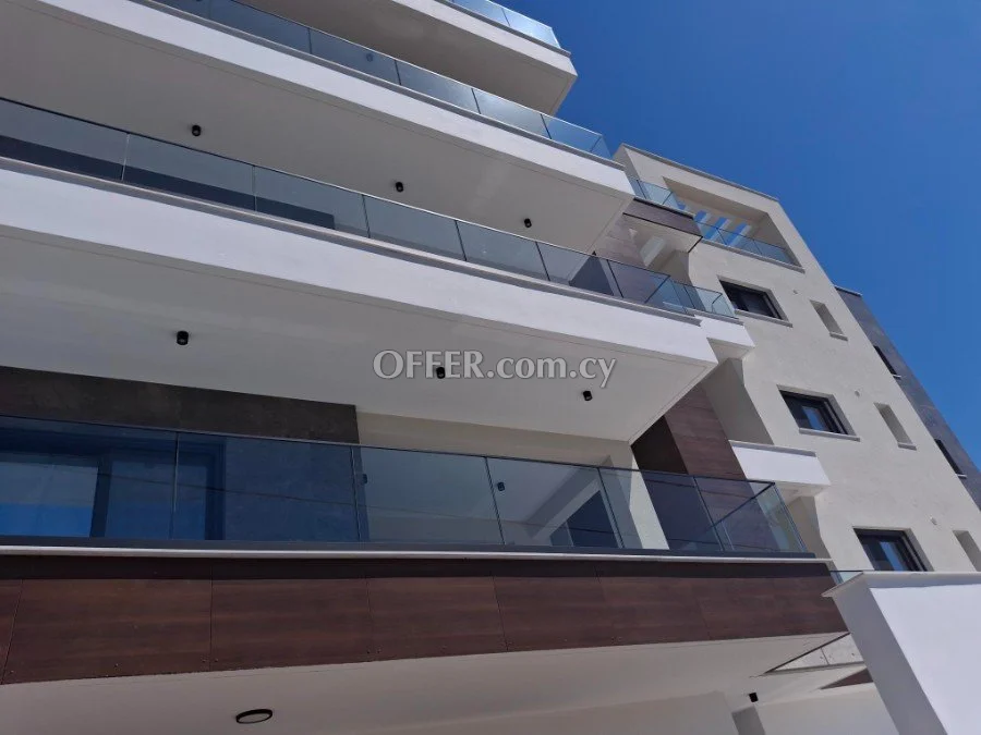Brand new 2 bedrooms apartment with 3 bathrooms, energy saving!! - 1
