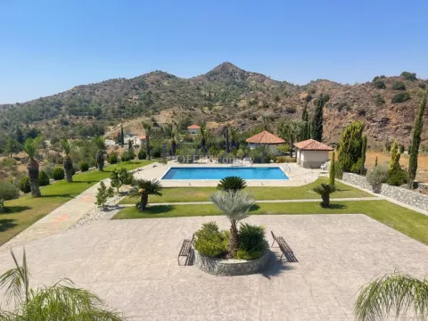 Furnished 6-Bedroom Villa in Kalo Chorio Lemesou 19 Minutes from Private Schools - 5
