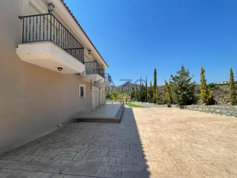 Furnished 6-Bedroom Villa in Kalo Chorio Lemesou 19 Minutes from Private Schools - 2