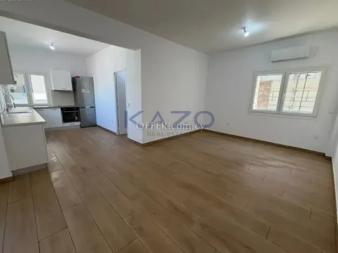 Renovated Top-Floor 2-Bed Apartment in Agia Zoni - Main Photo