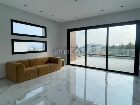 Modern 5-Bed Villa with Pool in Germasoyeia Green Area - 12