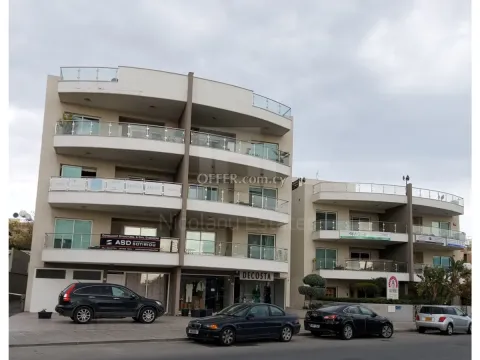 Ground floor office in Petrou Pavlou area - 9
