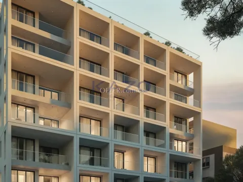 Modern 2-Bed Top-Floor Apartment in Katholiki with City Views - 12