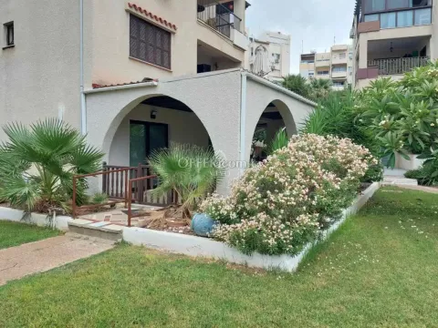 SPACIOUS 3 BEDROOM APARTMENT IN AGIOS TYCHONAS WITH POOL - 10
