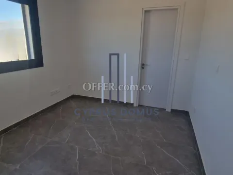 For Rent Brand New Two Bedroom Unfurnished Apartment with Roof Garden in Kato Polemidia - 11