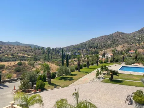 Furnished 6-Bedroom Villa in Kalo Chorio Lemesou 19 Minutes from Private Schools - 10