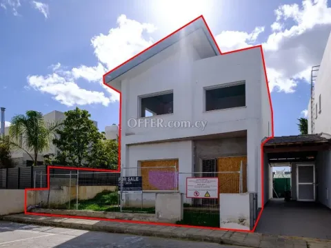 3 bedroom incomplete house in Latsia Nicosia - 2
