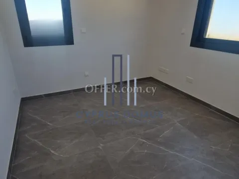 For Rent Brand New Two Bedroom Unfurnished Apartment with Roof Garden in Kato Polemidia - 9
