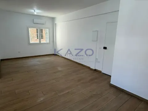 Renovated Top-Floor 2-Bed Apartment in Agia Zoni - 4